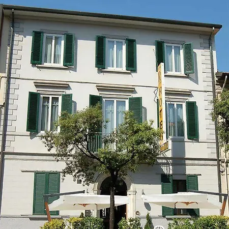 Ondina 2* Viareggio