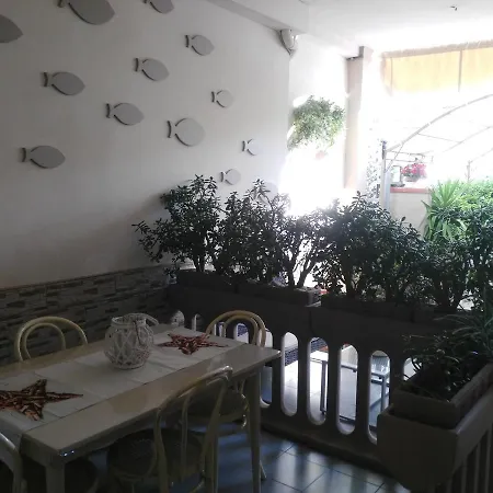 Ondina 2* Viareggio