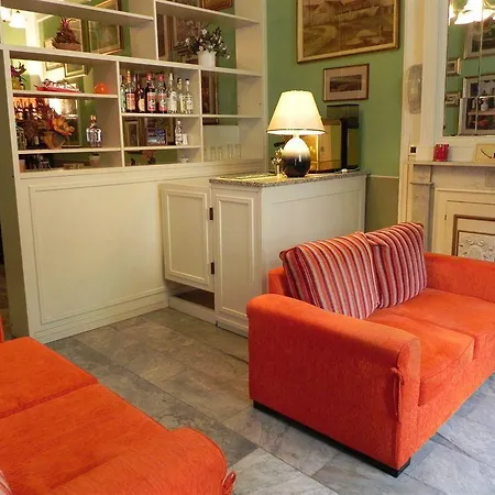 Отель Ondina Виареджо