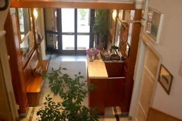 Отель Ondina 2*